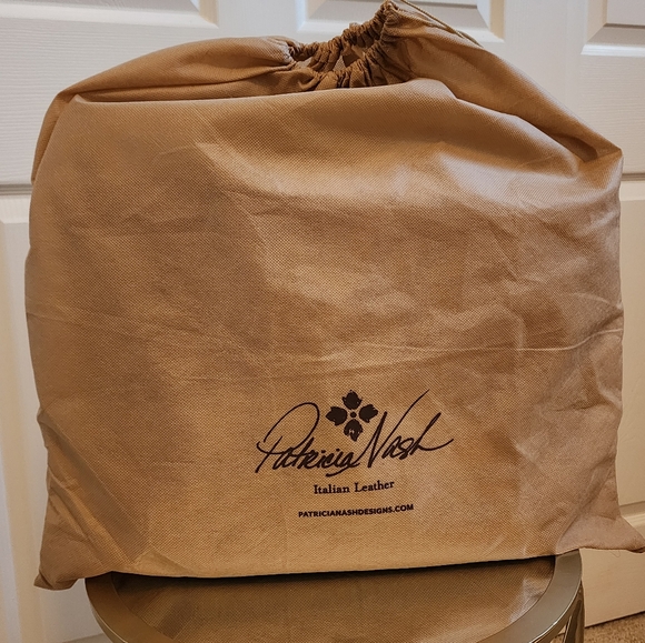 Patricia Nash Folklore Artisan Lapila Tote, Large Brown Tooled Leather bag. - Picture 11 of 11